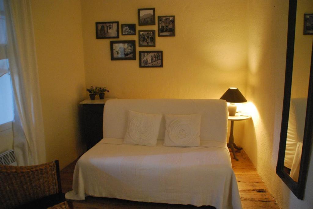 La Maison Au Puits Cordes-sur-Ciel Zimmer foto